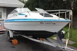 1985 19' Bayliner Cuddy