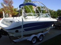 1995 Sea Ray 220