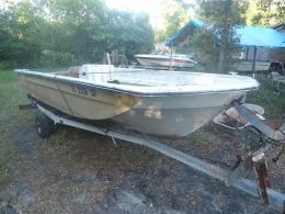 1973 Glassmaster 16.5 ft Tri-Hull